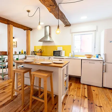 Warm And Inviting, Location By Urbanhosting Santander