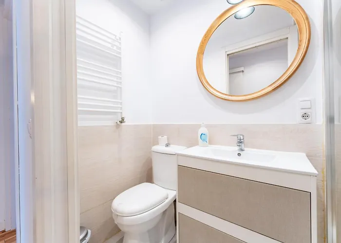 Warm And Inviting, Location By Urbanhosting Santander