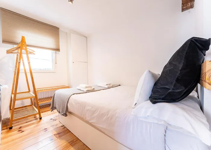 Warm And Inviting, Location By Urbanhosting * Santander