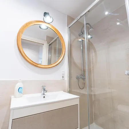 Appartement Warm And Inviting, Location By Urbanhosting *